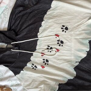 PAWPRINT HOODIE